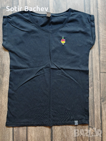 продавам дамска тениска 