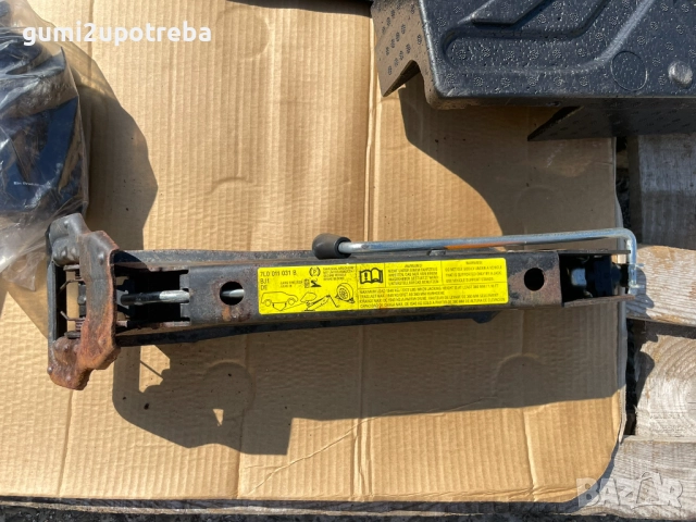 Авариен Органайзер Крик 7l0011031b Кука Пяна Porsche Cayenne, снимка 8 - Аксесоари и консумативи - 51662444