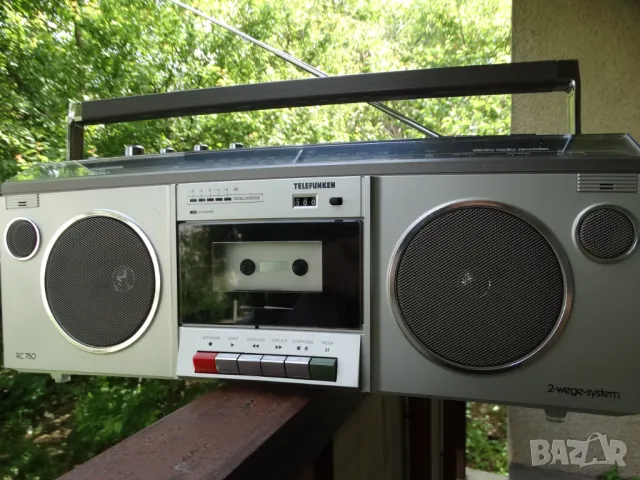 TELEFUNKEN RC-750, снимка 2 - Радиокасетофони, транзистори - 50153635