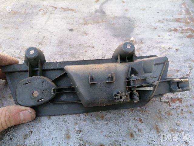 Audi A4 B6 Вътрешна Дръжка , снимка 3 - Части - 38756313