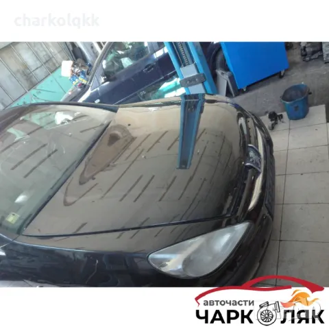 преден капак пежо 607 черен, снимка 2 - Части - 47605266