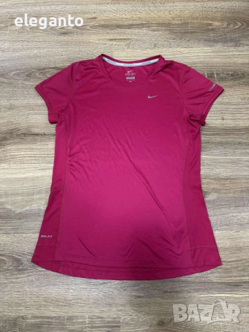 Дамска тениска Nike Miler Pink Dri-Fit , М размер , снимка 2 - Тениски - 51285327