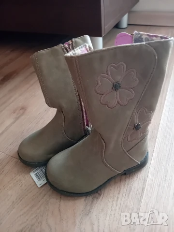 Нови F & F Ботуши за момиче 22 номер, снимка 4 - Детски боти и ботуши - 50730986