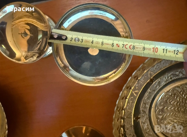 Бронзови чинии и фруктиера , бронзови свещници , купичка и пепелник, снимка 11 - Антикварни и старинни предмети - 51948262