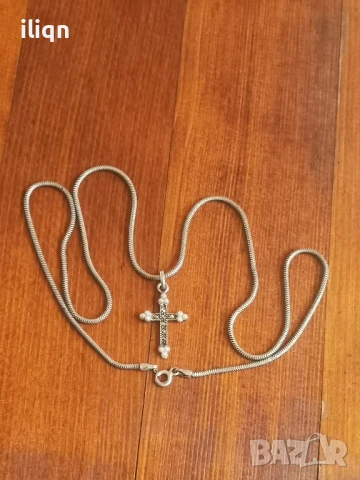 Сребърен Масивен синджир с висулка. 925 Проба. 49см. Цена 29,99лв. За Севлиево безплатна доставка.
