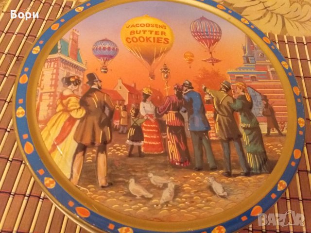 Метална кутия от бисквити релефна, снимка 2 - Колекции - 28038631