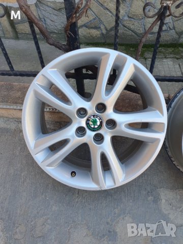 Шкода  РУМСТЕР 16ц, снимка 4 - Гуми и джанти - 40289100