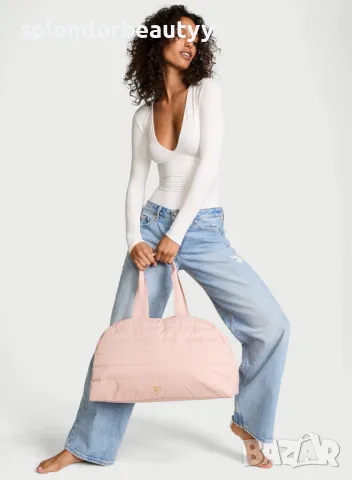 Лимитирана колекция чанта Victoria’s Secret Quilted Duffle Bag, снимка 4 - Чанти - 48202556