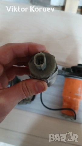 Електрически клапан за ГНП на Мазда 323ф Дизел, снимка 2 - Части - 53429683