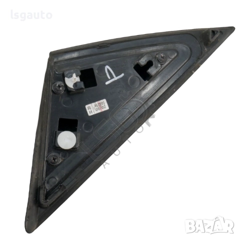 Дясна декооративна лайсна калник Hyundai i40 2015-2019 ID: 156305, снимка 2 - Части - 52825690