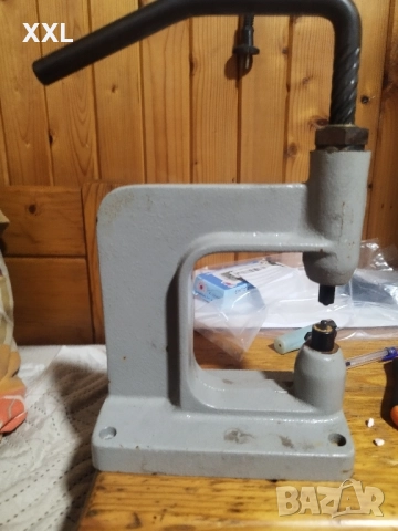 винтова преса, снимка 2 - Други машини и части - 51453635