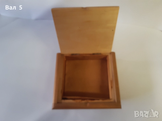 Стара дървена интересна кутия за бижута, снимка 6 - Антикварни и старинни предмети - 52400992