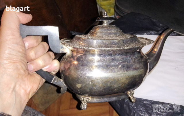 Посребрен английски чайник, снимка 1