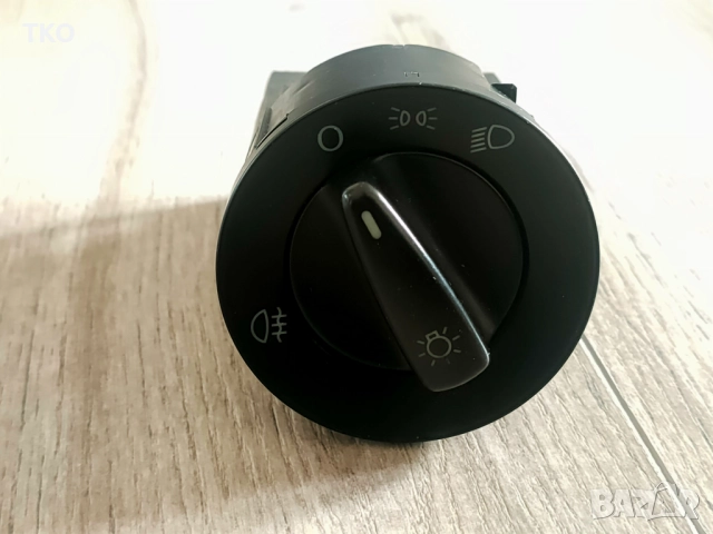 Ключ за превключване на светлини за VW Golf 4 Passat B5.5 Beetle Skoda, снимка 4 - Части - 52942449