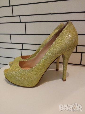 GUESS дамски обувки на ток , снимка 11 - Дамски елегантни обувки - 37052621