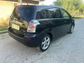 Toyota Corolla Verso 2.2 D-CAT на части, снимка 4