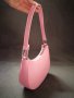 Малка дамска кожена чанта за рамо в розов цвят, снимка 5