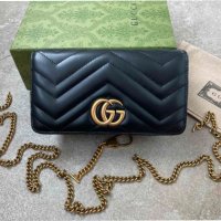 Gucci коженa мини Beloved чанта Гучи Златно Gold GG лого Made in Italy, снимка 2 - Чанти - 38410508