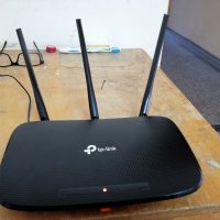 Рутер TP-LINK TL-WR940N, снимка 1 - Рутери - 43803155