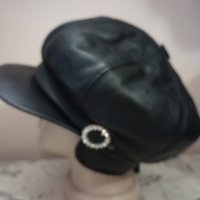 Дамски каскет Естествена кожа Черен, снимка 1 - Шапки - 43424656