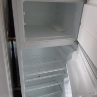 Хладилник , снимка 2 - Хладилници - 35227756