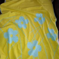 Голяма луксозна хавлиеноплюшена  кърпа на фирмата move for frottana, снимка 4 - Хавлиени кърпи - 37250326