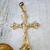 златен кръст с Исус Христос, релефно изображение 1.63 грама, снимка 2 - Колиета, медальони, синджири - 26467487
