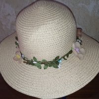 Плажна шапка с периферия/ капела с цветчета, снимка 6 - Шапки - 37435481