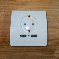 Единичен стенен контакт с два USB порта 5V / 2100mA, снимка 1 - Друга електроника - 44867009