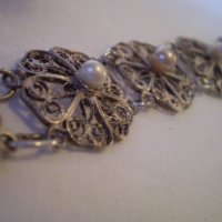 филигранена дамска гривна със перли, снимка 6 - Антикварни и старинни предмети - 40225070