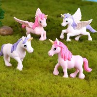 Красива малка фигурка Еднорог Unicorn пластмасова играчка и топер украса за торта декор, снимка 2 - Фигурки - 28209189