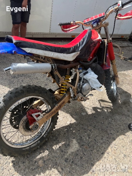 Yamaha DT 125 за части. Продава се ЦЯЛ !!!, снимка 1