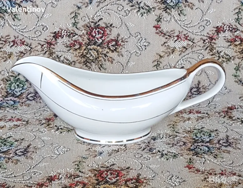 Старинна порцеланова сосиера- Франция , снимка 1