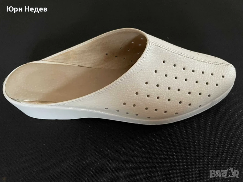 Търся ето този модел чехли без значение използвани или нови, снимка 1