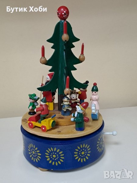 Механична музикална коледна въртележка, снимка 1