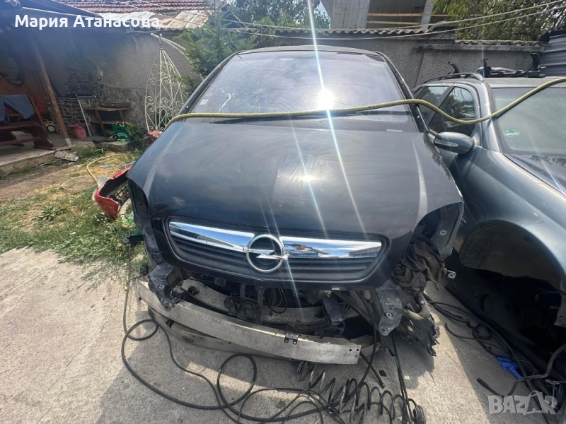 преден капак за Опел Мерива 130 с решетката, снимка 1