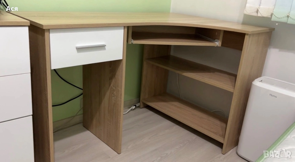 Бюро, снимка 1