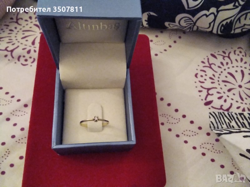 Златен пръстен с диамант , снимка 1