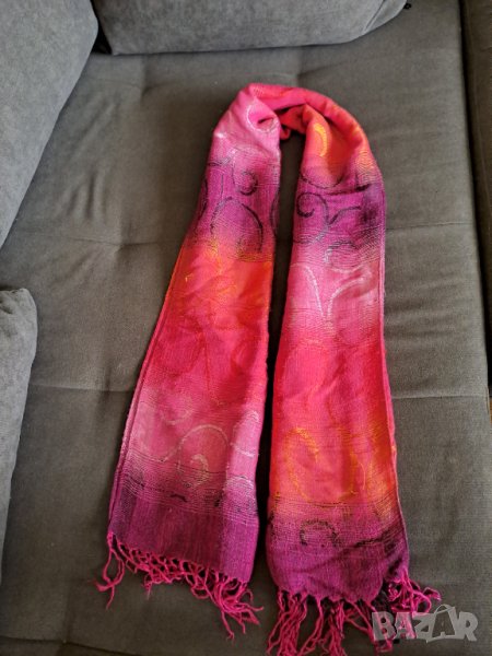 Дамски шал с ресни цикламени цветове, снимка 1