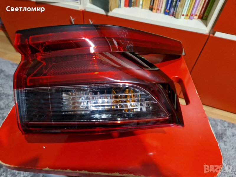 Оригинален десен стоп за Nissan Qashqai J12, снимка 1