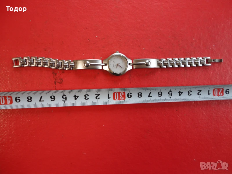 Дамски швейцарски часовник Gucci, снимка 1