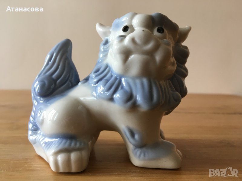 Порцеланова фигура китайско Лъвче 1985 г, снимка 1