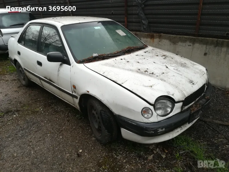 На части Toyota Corolla Тойота Корола седан 1.6 автоматик, снимка 1