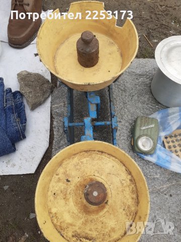 Стар кантар с пвц тасове, снимка 1
