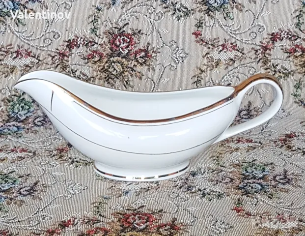 Старинна порцеланова сосиера- Франция 