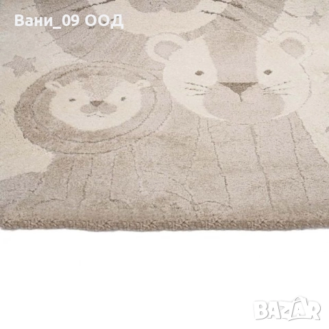 Детски килим в бежово, снимка 3 - Килими - 51651652