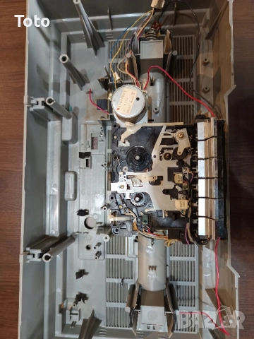 Заден капак и механика за Sharp 5757, снимка 7 - Радиокасетофони, транзистори - 52442545