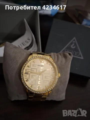 Часовник Guess с кристали , снимка 1