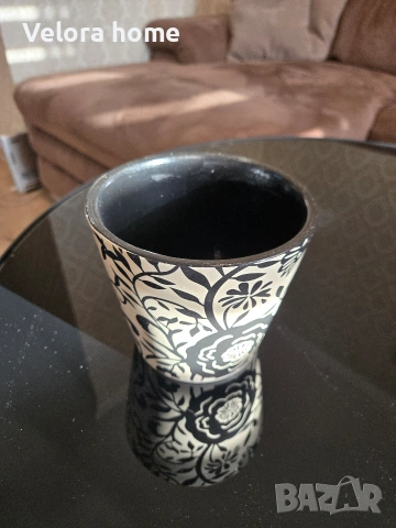 Уникална саксия/кашпа черно-бяла , снимка 3 - Вази - 53398226
