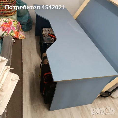 продавам бюро